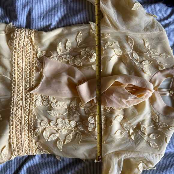 Gorgeous yellow tiered Costarellos dress - Picture 9 of 11